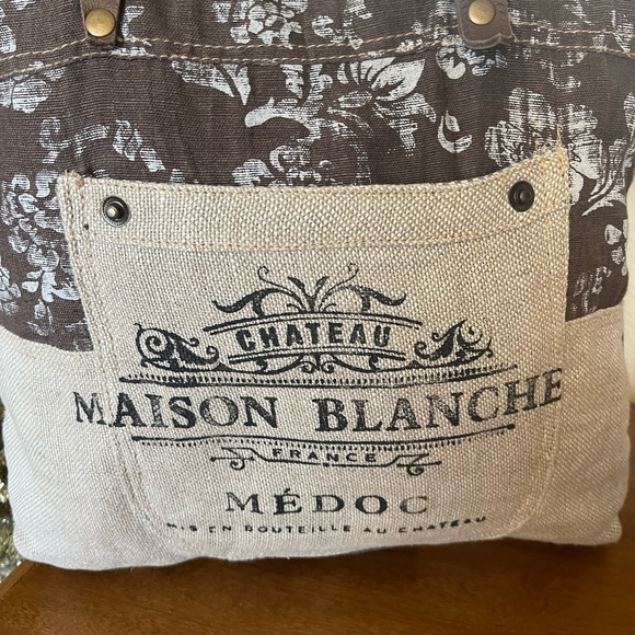 Chateau Maison Blanche French Tote Tan - Picture 2 of 4